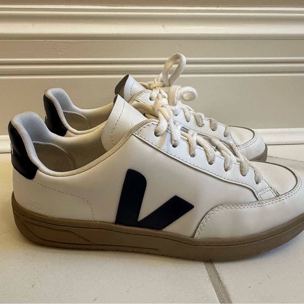 Veja V-12 Gum Sole Sneakers Size EU 40/9.